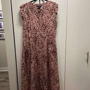 Simply Vera- Vera Wang long sleeveless patterned pink dress- XL